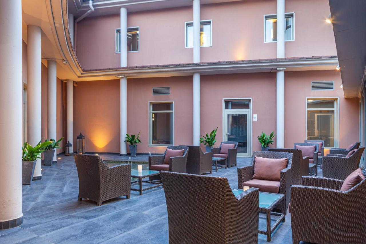 Porcel Torneo Hotel Sevilla Kültér fotó