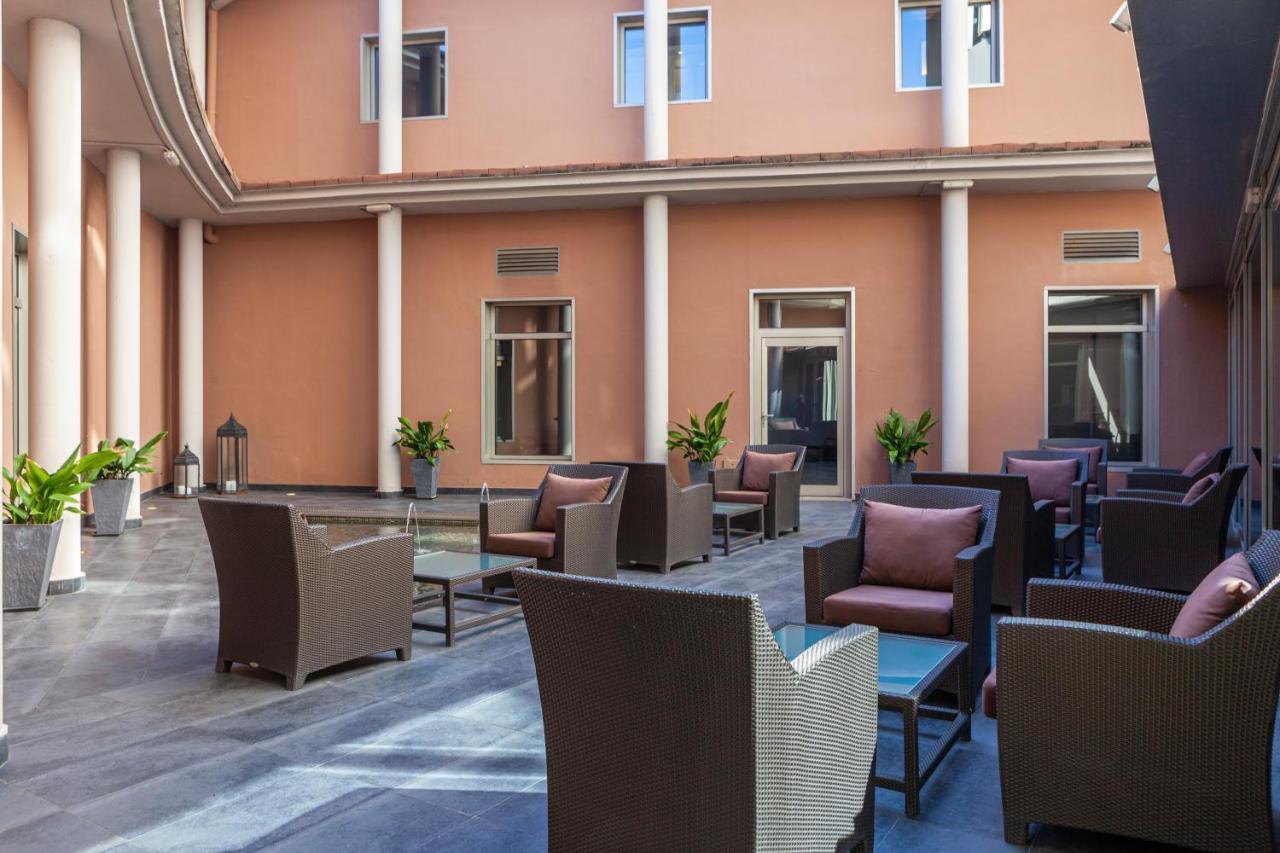Porcel Torneo Hotel Sevilla Kültér fotó