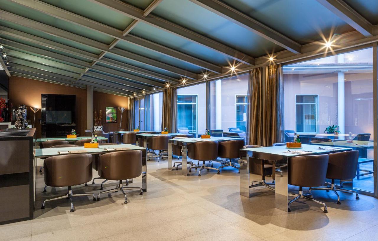 Porcel Torneo Hotel Sevilla Kültér fotó
